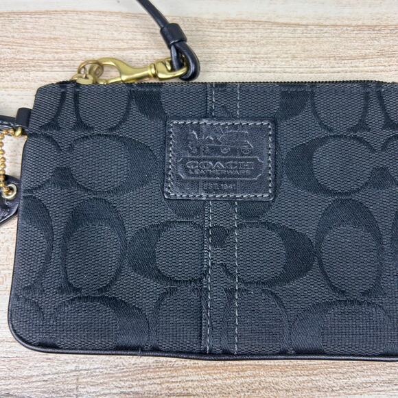 Coach Signature C Monogram Logo Black Jacquard Wristlet Purse Coin Wallet Clutch - Picture 2 of 7